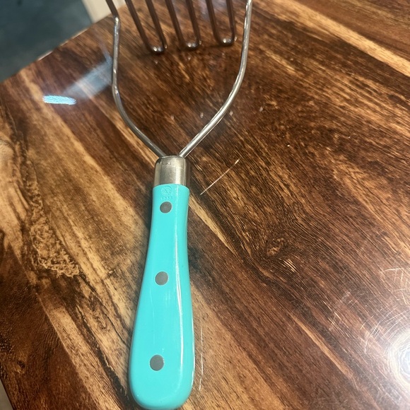 The Pioneer Woman wire masher - Picture 1 of 3